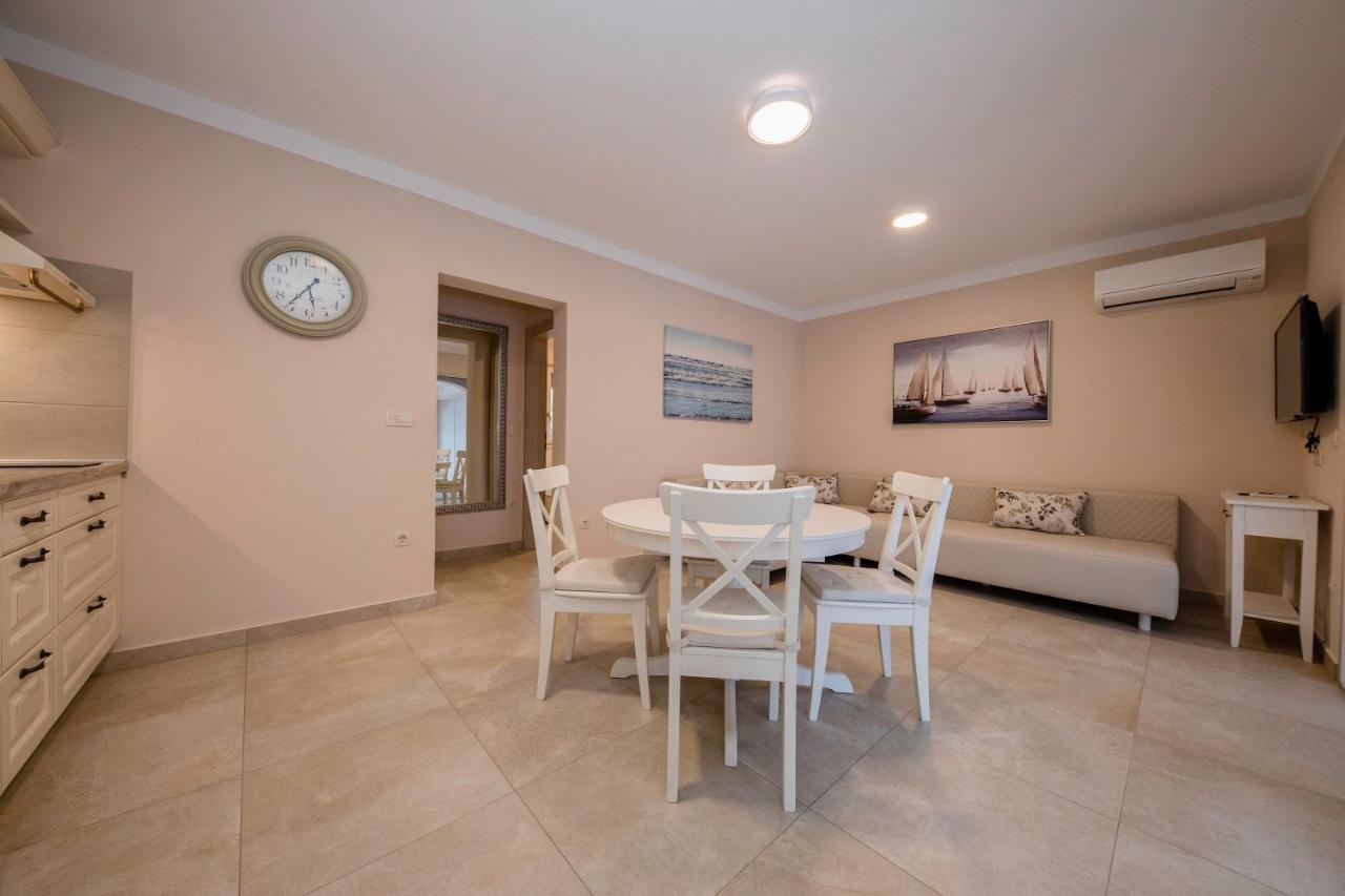 Villa Luka Lopar Exteriör bild